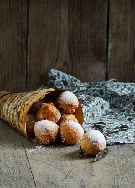 Bolas Rosquillas Castagnolas Italianas Con Azúcar Polvo —  Fotos de Stock