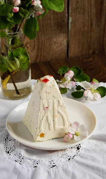 Традиционный Десерт Пасхального Кварка Конфетами — стоковое фото