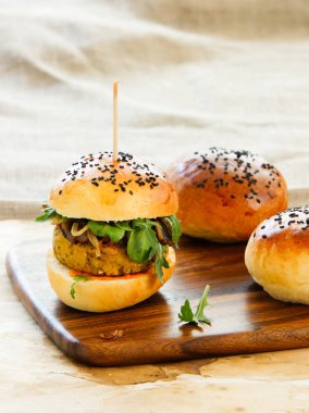 pancar ve cheakpea, vegan vejeteryan Burger