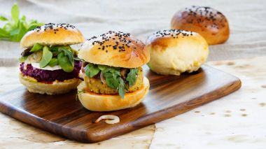 pancar ve cheakpea, vegan vejeteryan Burger