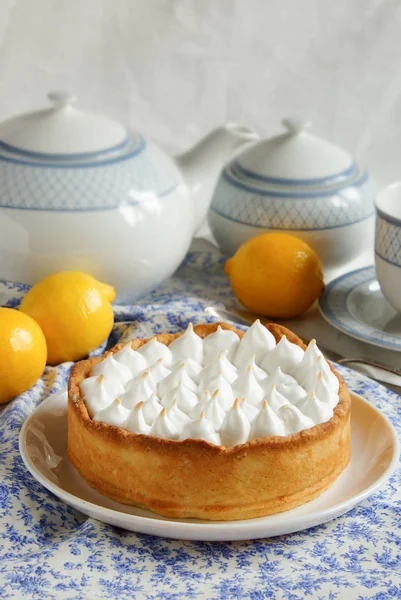 Pastel Merengue Limón Tarta —  Fotos de Stock