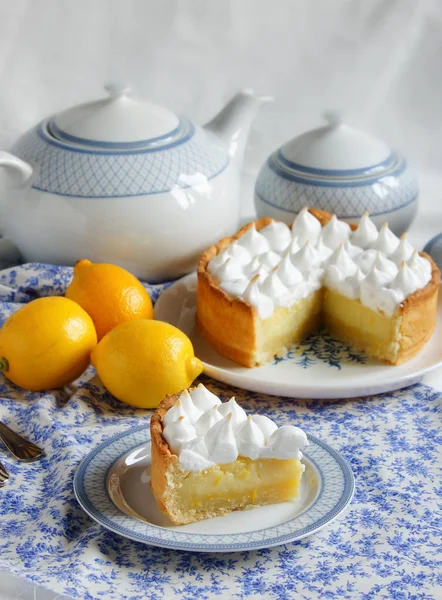 lemon meringue pie, tart