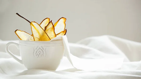 Birnenzucker Chips Becher — Stockfoto