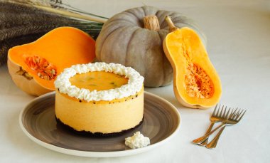 oreo coockies kırıntıları ile kabak sufle cake