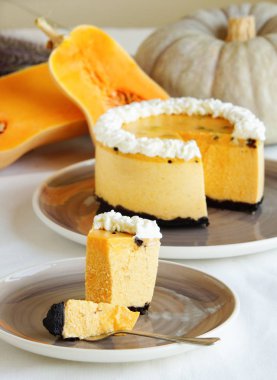 oreo coockies kırıntıları ile kabak sufle cake