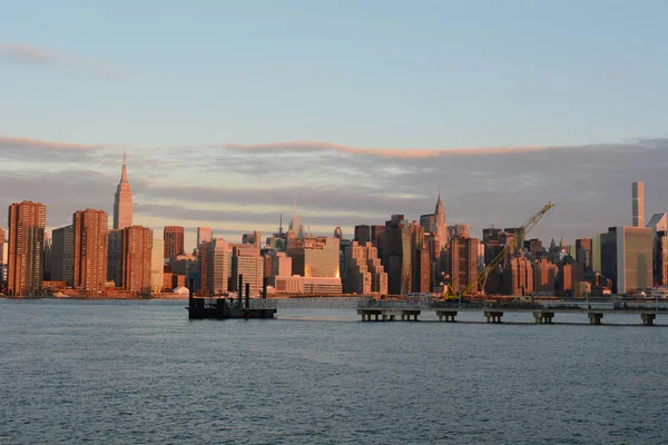 Midtown New York Skyline em Dawn — Fotografia de Stock