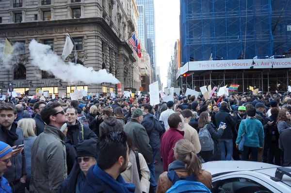 Anti Trump Protest v New Yorku v 12 listopadu 2016 — Stock fotografie