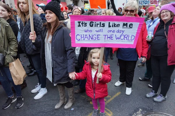 Girl Waving Sign at Women's March in New York City on January 21, 2017. — Stock Photo, Image