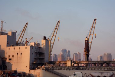 Bir gemide Pergel Vinçler