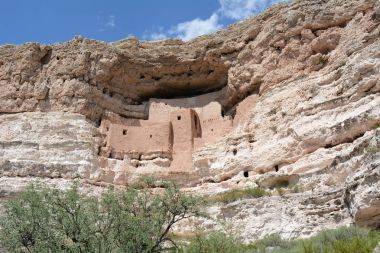 Eski harabe Cliff konut Montezuma Castle