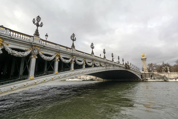 Alexanderbrücke Einem Bewölkten Tag Paris Frankreich — Stockfoto