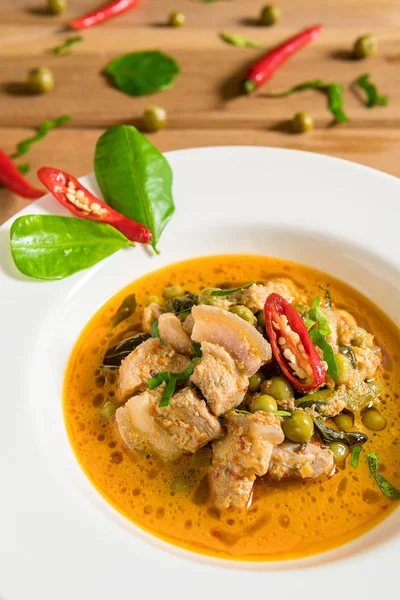 Baharatlı körili domuz palatability