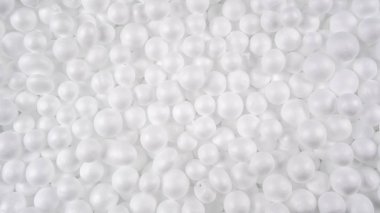 Yuvarlak köpük boncuk şirin hissediyorum.