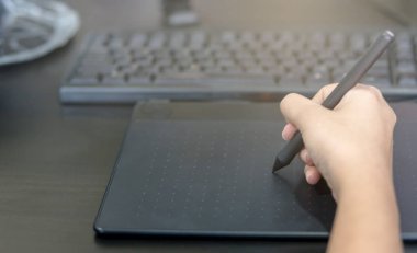 El ve yakalanan kalem fare şu anda kullanımda