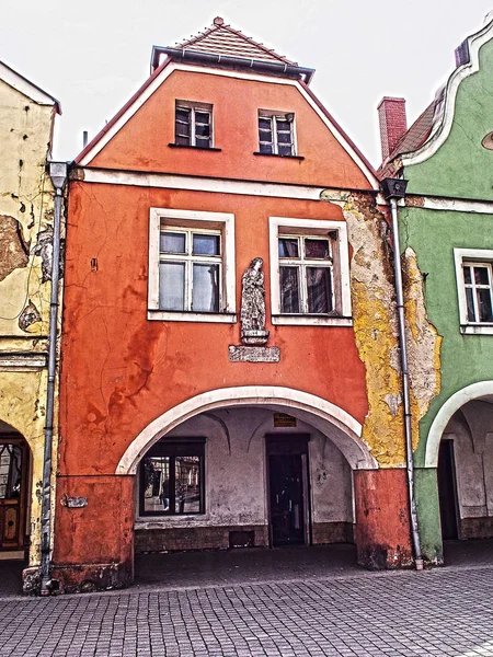 Budynki i architektury na rynku w lesie w Polsce — Zdjęcie stockowe