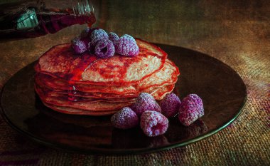 Amerikan pudra şekeri ile Kahvaltıda krep..