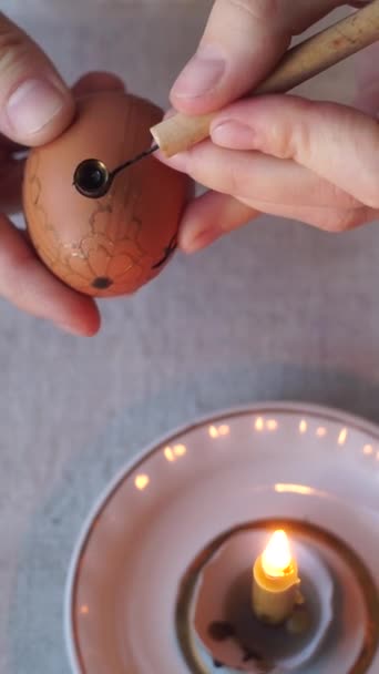 Påskägg Målning Process Traditionella Autentiska Ukrainska Vax Teknik Pysanky Inspelning — Stockvideo