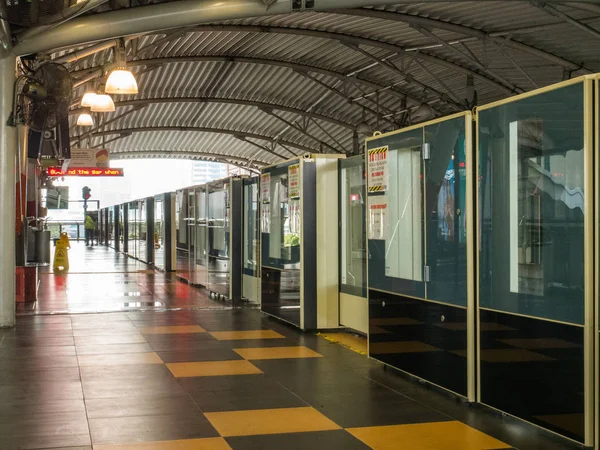 Empty Monorail Hallway at Monorail Station, Kuala Lumpur — Stock Photo, Image