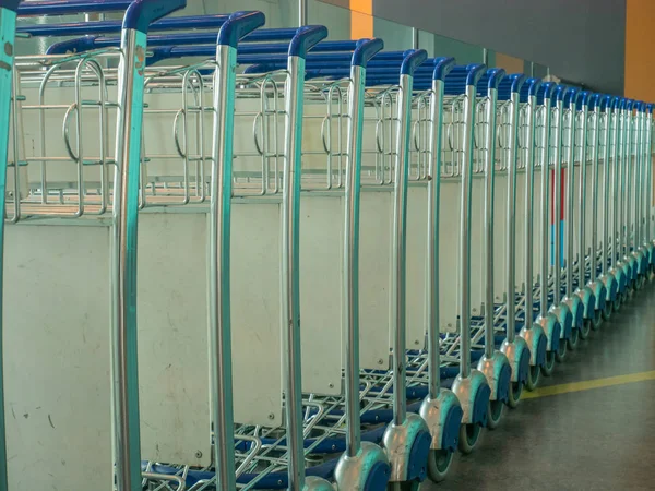 Trolley Havaalanı Bagaj arabası veya Bagaj arabası
