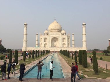 Agra, Hindistan Kasım 2017 üzerinde Taj Mahal Türbesi