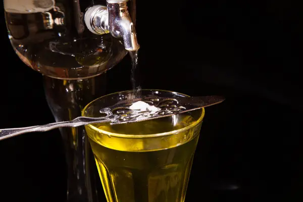 içki Absinthe Çeşmesi