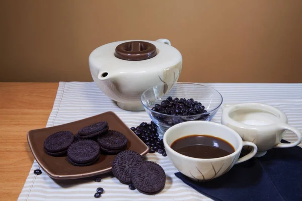 kurabiye ve kahve ile snack