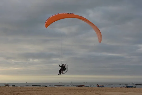 Volar Parapente Por Costa Del Sur — Zdjęcie stockowe