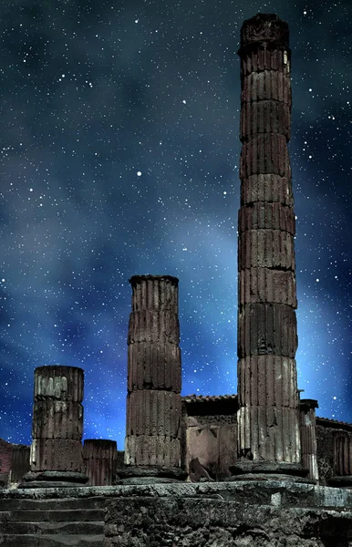 Ancient city of Pompeii in night, Italy — Stock Photo, Image