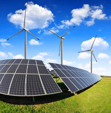 güneş panelleri, Rüzgar türbinleri ile.