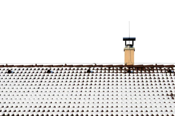 Sneeuw op het dak van een huis — Stockfoto