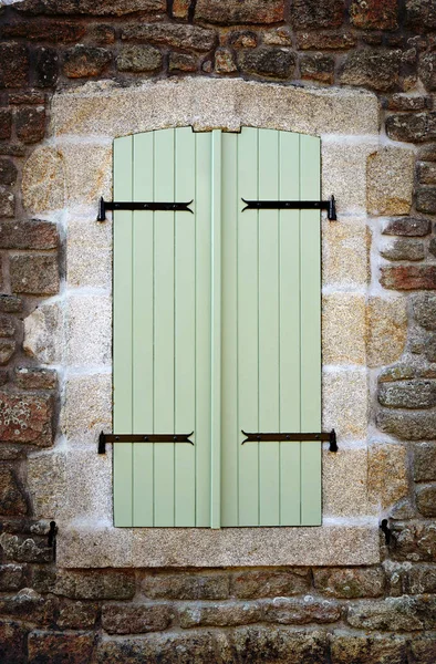 Closed wooden window — Stock Photo, Image