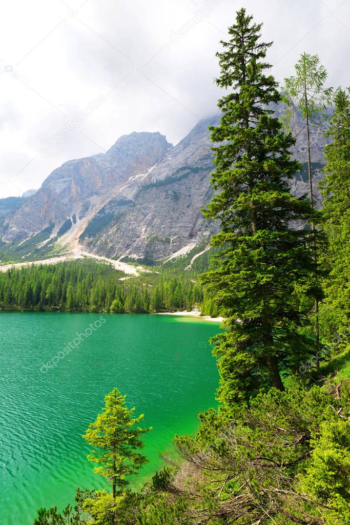 Lago di Braies ( Pragser Wildsee ) in Dolomites mountains.