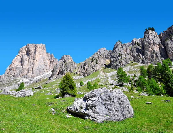 Valle del Vajolet 中白云岩，Italien 阿尔卑斯山. — 图库照片