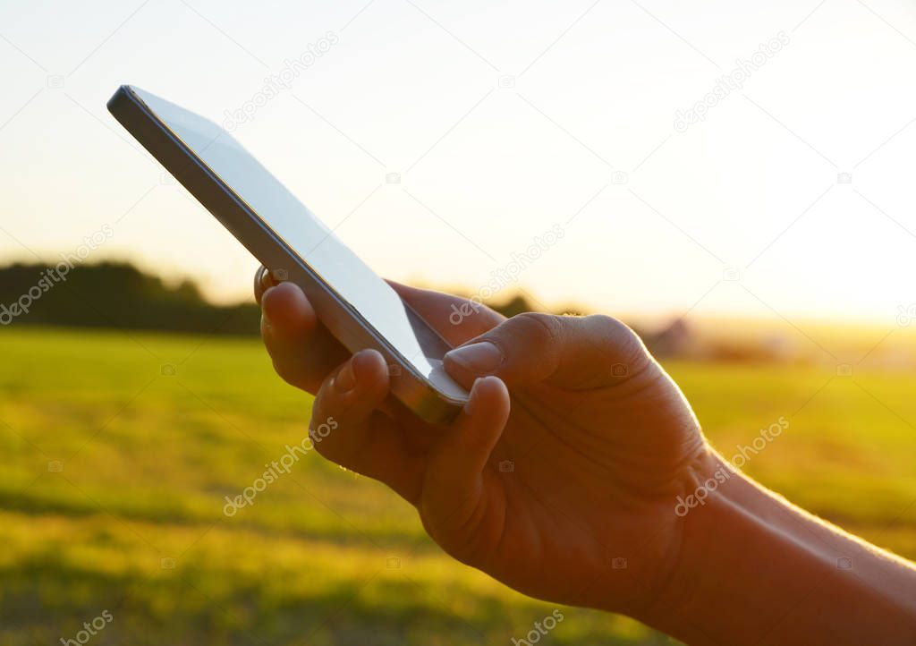 People hand using smart phone 