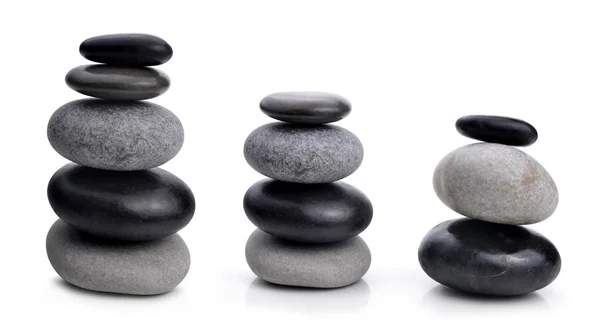 Balancing Zen Pebble Stenen Geïsoleerd Een Witte Achtergrond Spa Gezondheidszorg — Stockfoto