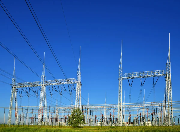 High Voltage Power Substation Blue Sky Background — Stock Photo, Image