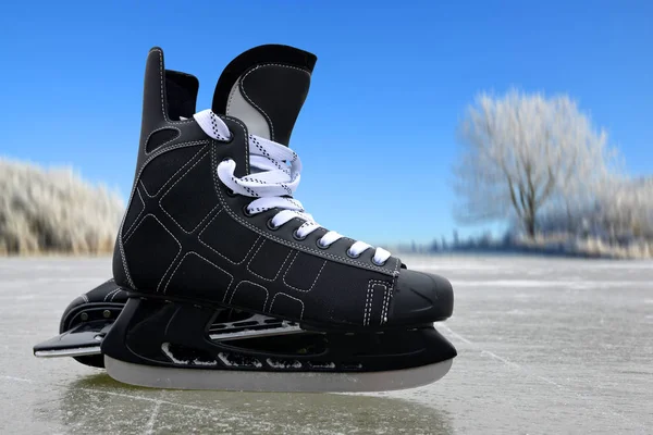 Black Hockey Skates Ice Rink — Stock Photo, Image