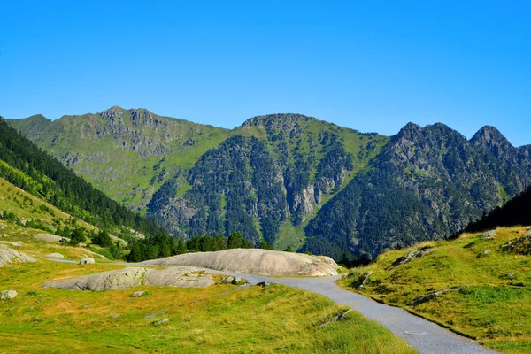 Mountain Landscape Town Cauterets National Park Pyrenees Occitanie South France — 스톡 사진