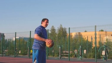 Adam oyun Basketbol