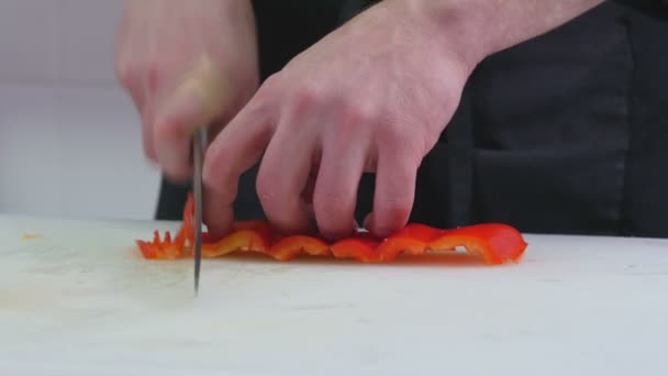 야채 접시를 준비 하는 요리사 — 비디오