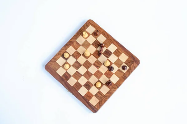 Sakk játék. Király Chess checkmated, sakk játék felett — Stock Fotó