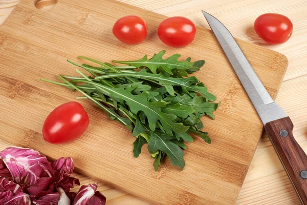 Vegetable and salad set for a healthy dietary lifestyle on a cutting board — Stock Photo, Image