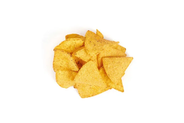 Ein Haufen Nachos-Chips isoliert auf weißem Hintergrund — Stockfoto