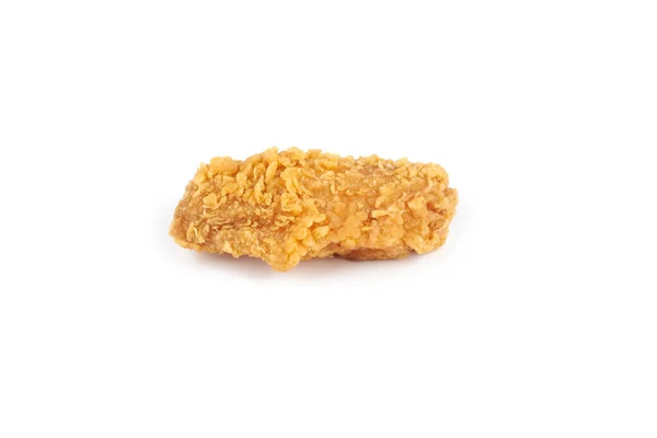 Asa de frango frito dourado em fundo branco — Fotografia de Stock