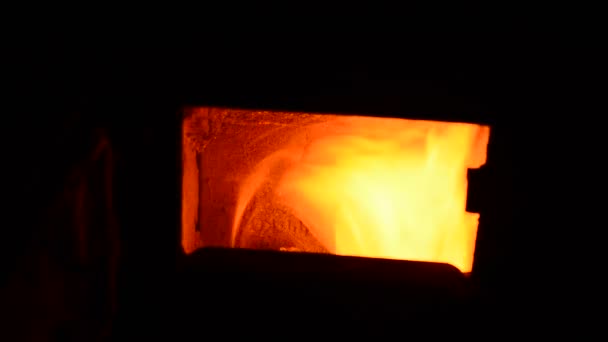 Ogień w piecu — Wideo stockowe