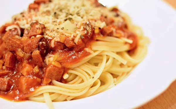 Spaghetti with red sauce — Stock Photo, Image