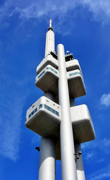 Torre de Televisión Zizkov en Praga — Foto de Stock