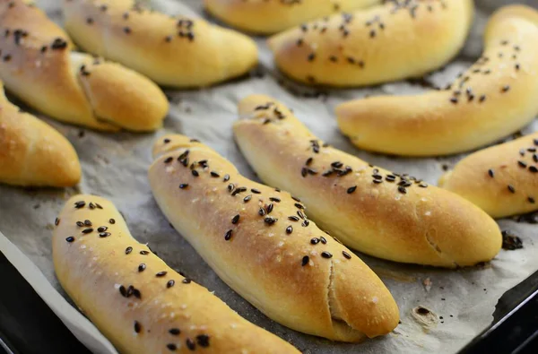 Geleneksel Çek Mutfağında Rohlik Adı Verilen Yapımı Taze Ekmek Ruloları — Stok fotoğraf
