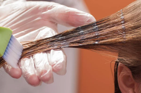 Keratin hair straightening at home — Stock Photo, Image