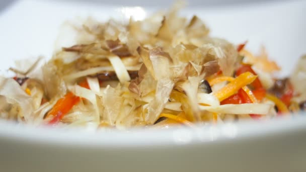 Macarrão udon com comida do mar — Vídeo de Stock